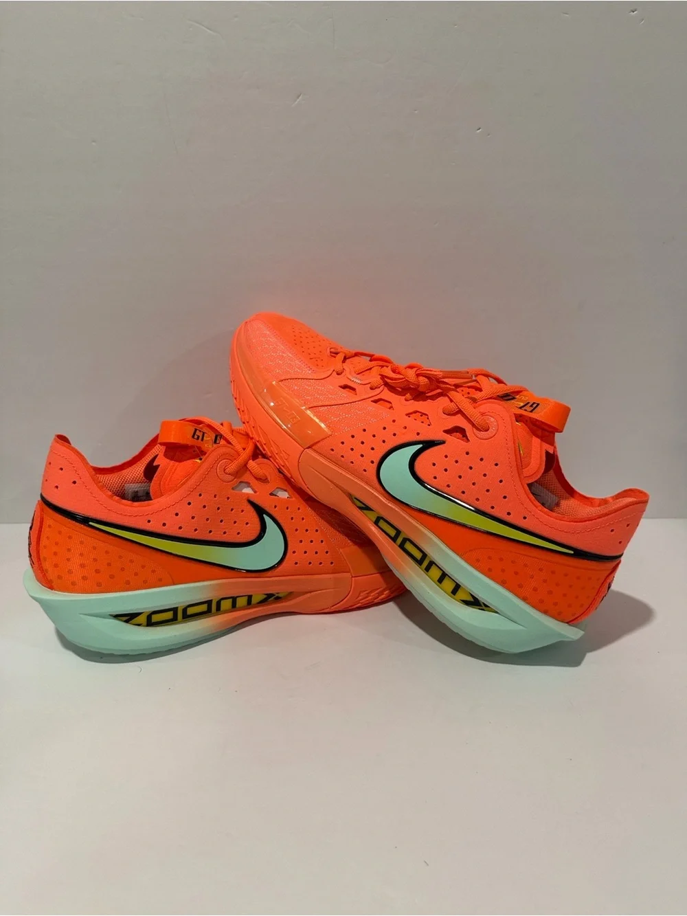GT Cut 3 ‘Bright Mango’ (DV2913-800) Sz 13